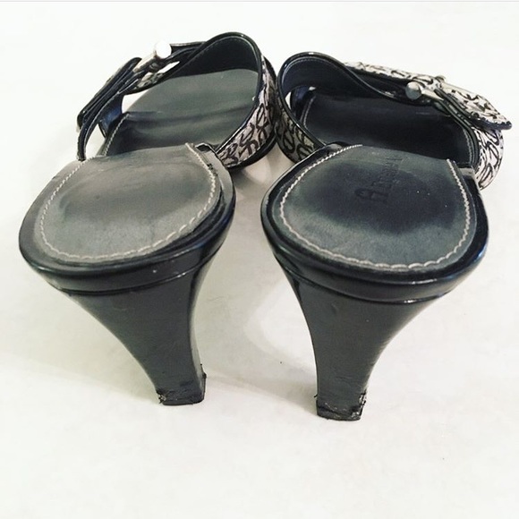 VINTAGE Etienne Aigner Black Slip On Heel Size 6.5 - Picture 8 of 8